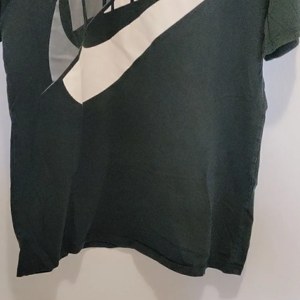 Nike T-Shirt  - Picture 3 of 10